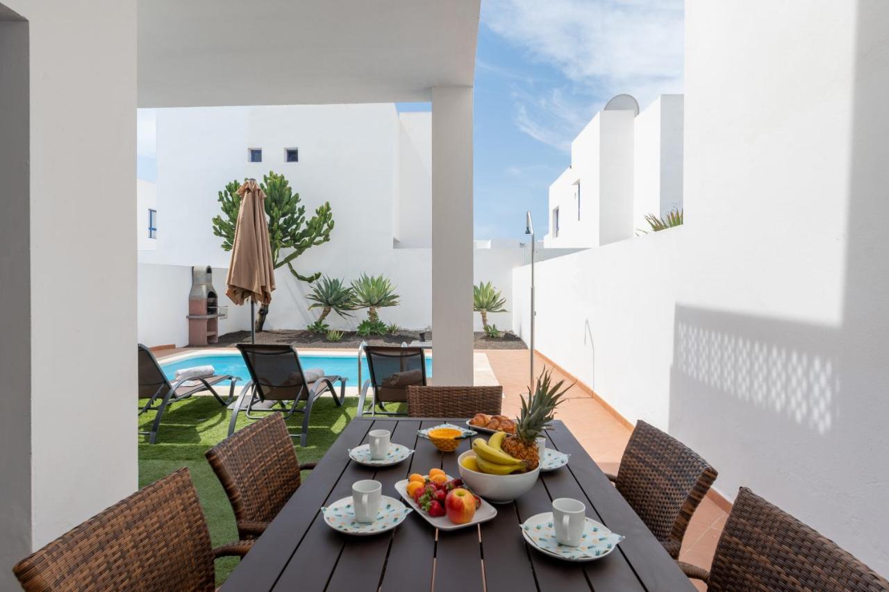 Luxury 3-Bedroom Villa With Heated Private Pool - In Marina Rubicon, Playa Blanca, Lanzarote 외부 사진