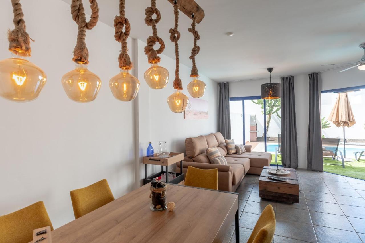 Luxury 3-Bedroom Villa With Heated Private Pool - In Marina Rubicon, Playa Blanca, Lanzarote 외부 사진